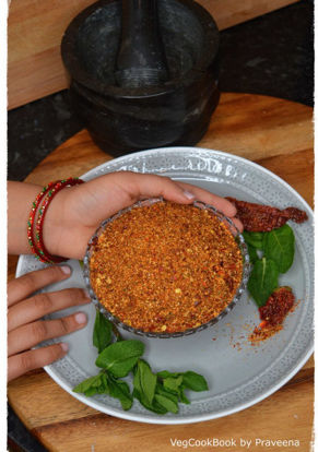 Picture of Minapa kaaram podi / black gram spicy powder