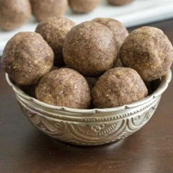 finger millet balls or laddus